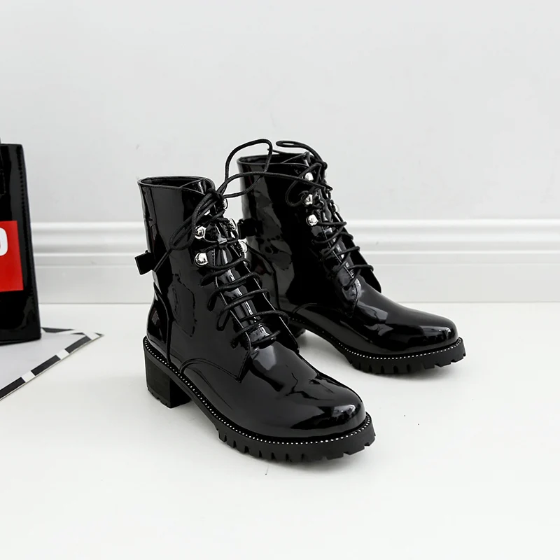 2020 женские ботильоны Martin на платформе пикантные ковбойские однотонные туфли