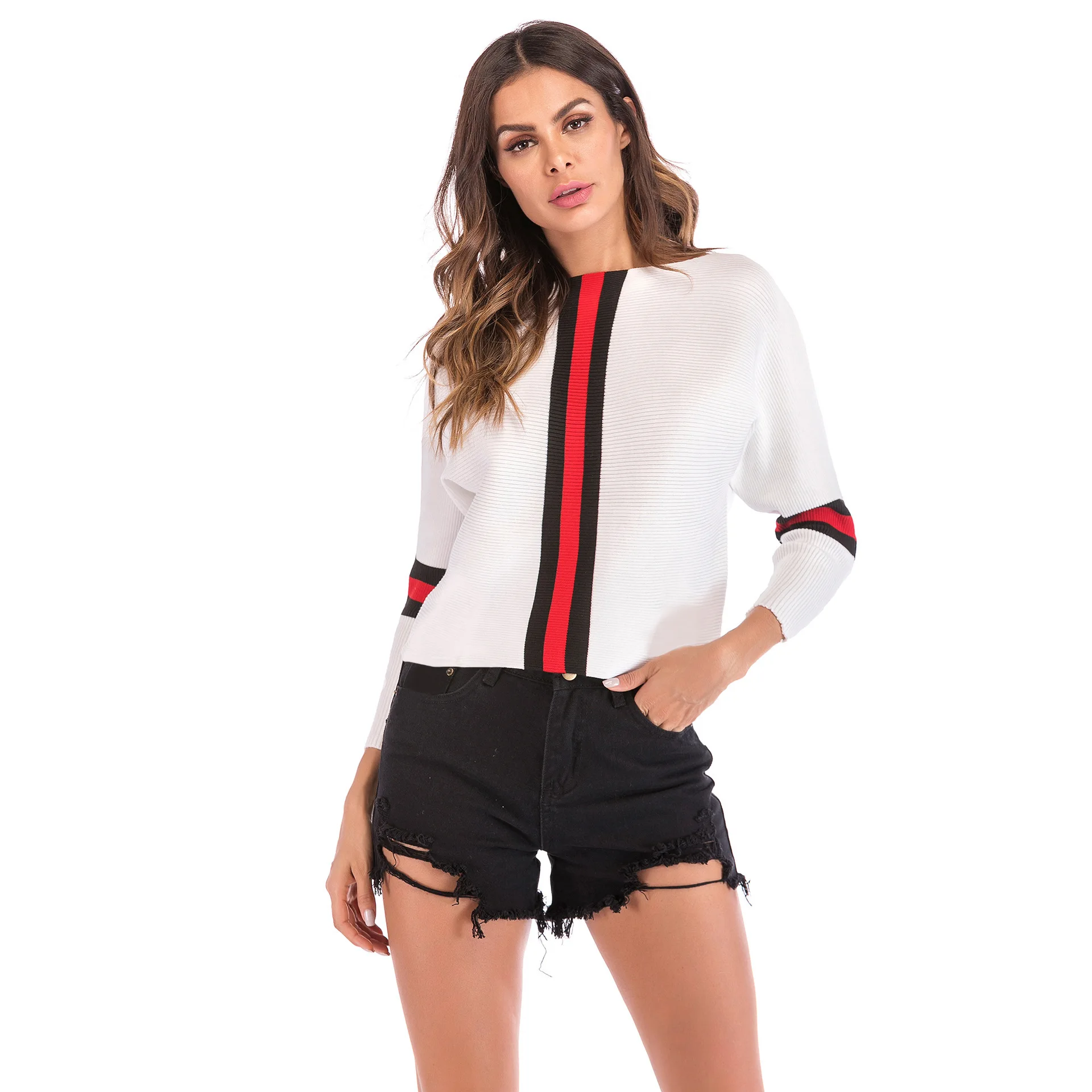 

2019 New Spring Women's Garment Knitted Sweaters Bat Sleeve Sweater Women's Short Clothes