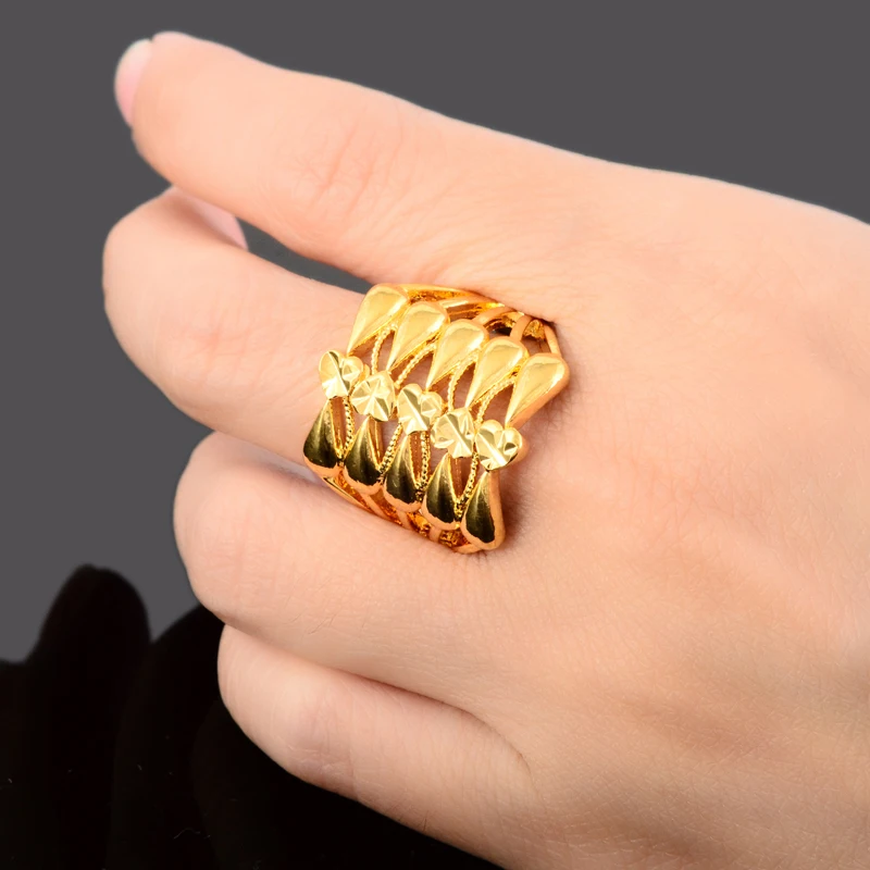 Желтые золотые кольца брендовые модные бриллиантовые золотого цвета ювелирные