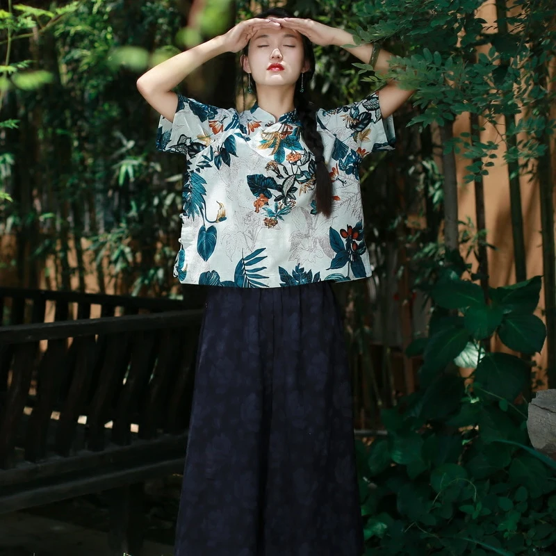 Элегантный короткий рукав лягушка кнопка воротник стойка цветочный принт