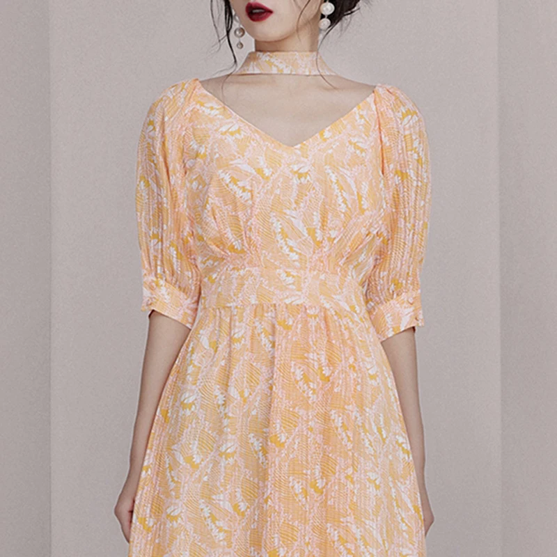 Женское платье с коротким рукавом Max Spri желтое Повседневное принтом V-образным