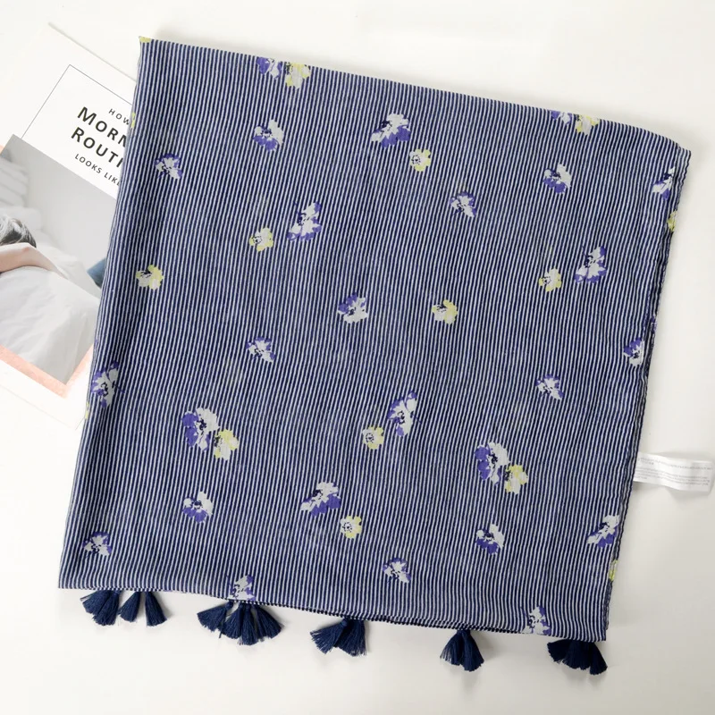 

Women's Scarves Literary And Artistic Fan Yarn Small Broken Flowers Fashion Beach Style Thin Travel Decoration Scarf