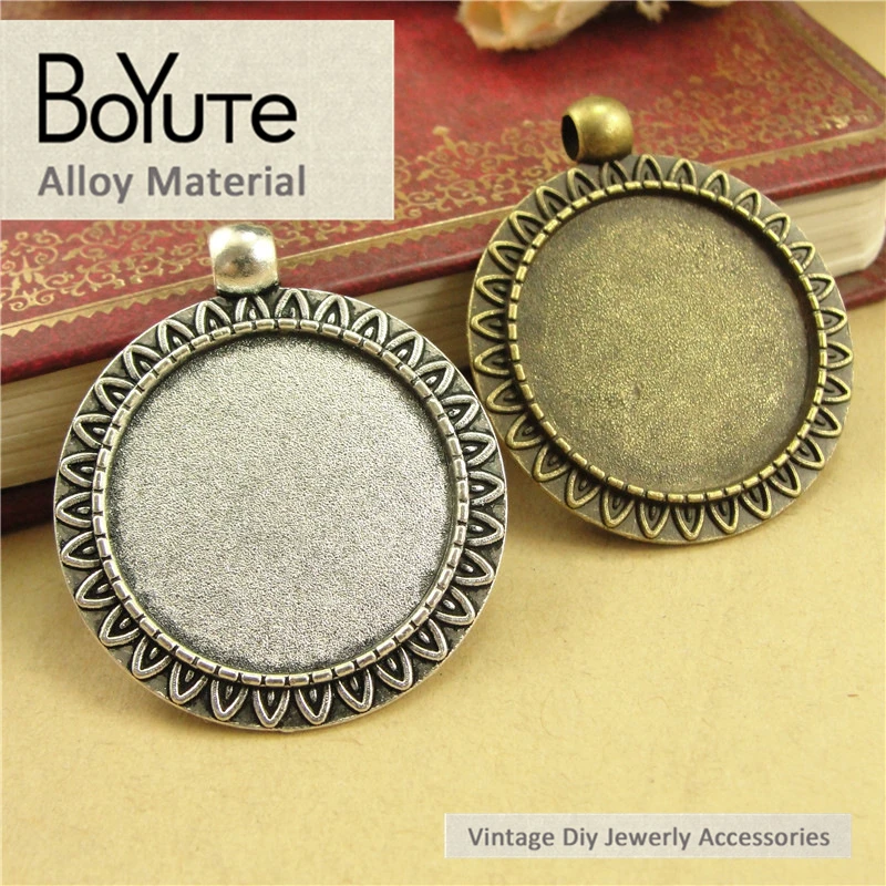 

BoYuTe (30 Pieces/Lot) 25MM Cabochon Base Zinc Alloy Antique Bronze Silver Plated Blank Pendants for Jewelry Making