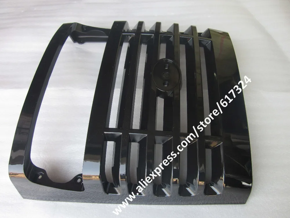 

The front grid for Jinma 18-30A series tractor, please check the shape when make the order, part number: B250.47.039
