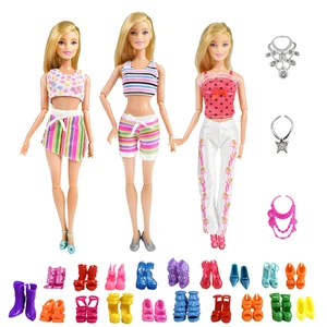 9 предметовнабор, принадлежности для кукол, 3 шт. одежды для кукол, 3 пластиковых ожерелья, 3 пары обуви в случайном порядке, аксессуары для кукол, подарок для девочки