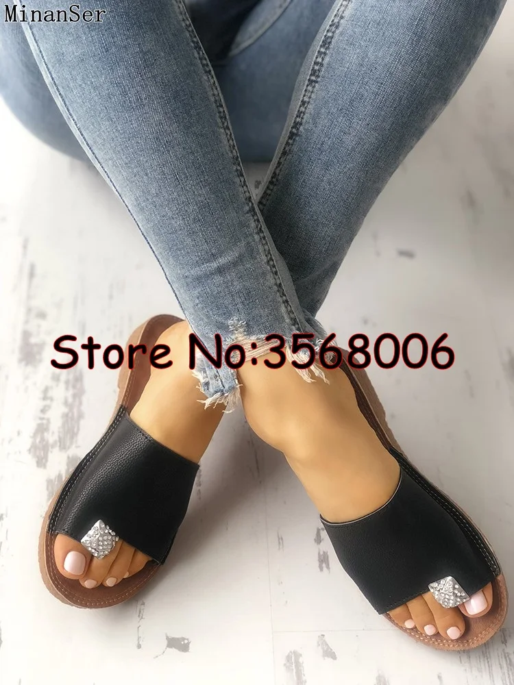 Женские шлепанцы со стразами украшенные кольцами Уличные женские кожаные на