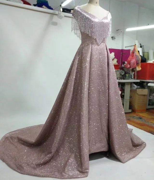 Bling fanatico Borlas de cabo vestido de formatura шикарное длинное платье-накидка с кисточками, выпускное платье с большим v-образным вырезом, Платья для особых случаев