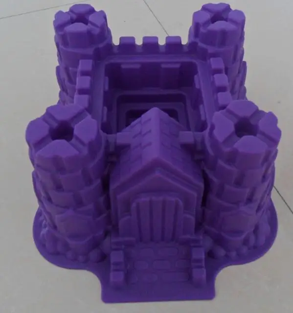 FREE SHIPPING !!!Green Good Quality 100% Food Grade Silicone Cake Mold/Muffin Cupcake Pan Castle mould |