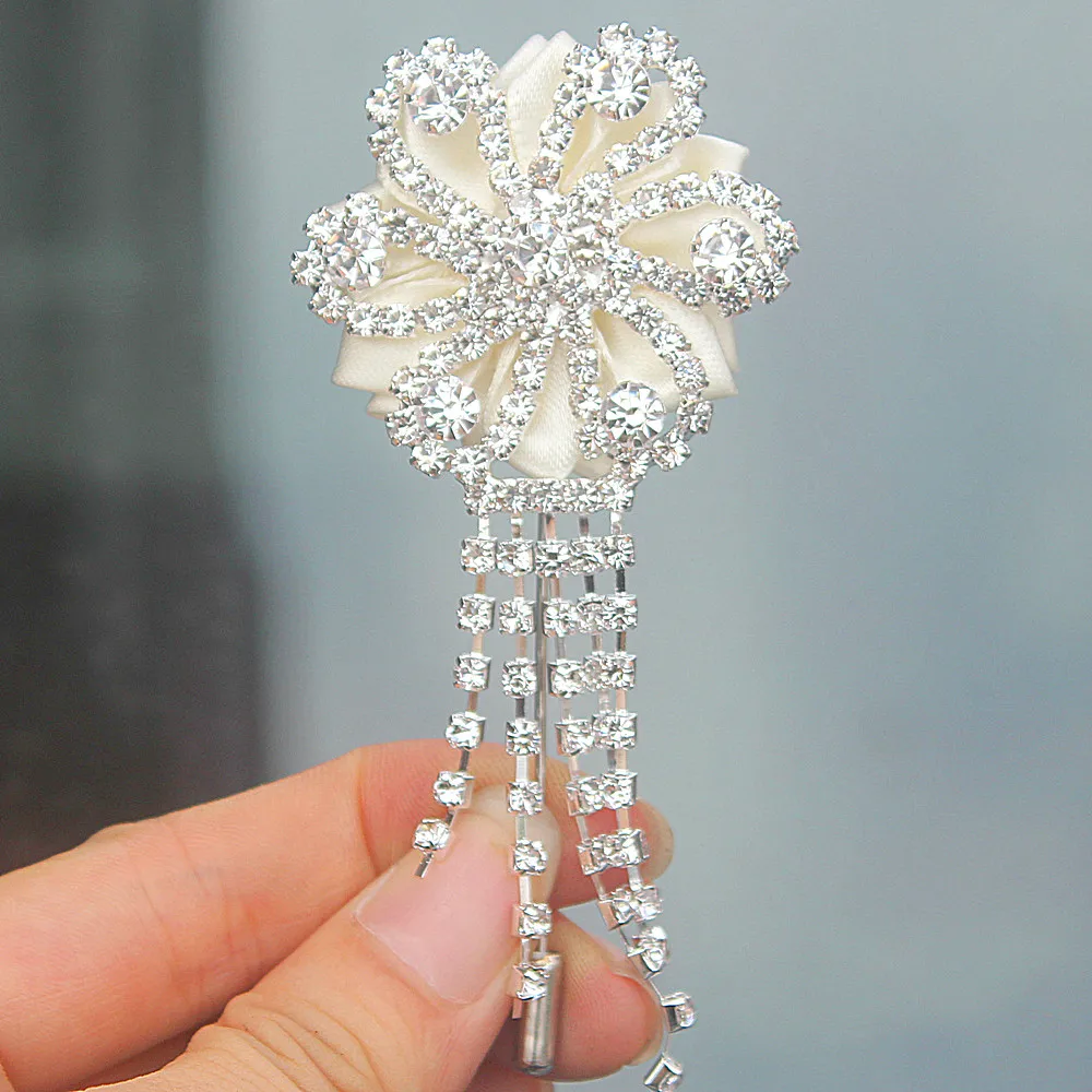 Роскошный атласный цветок с бриллиантами и кисточками Свадебный корсажный цвета