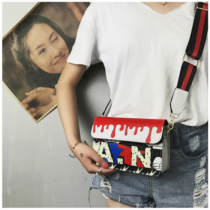 Женские сумки через плечо в стиле хип-хоп три цвета с граффити на осень и зиму