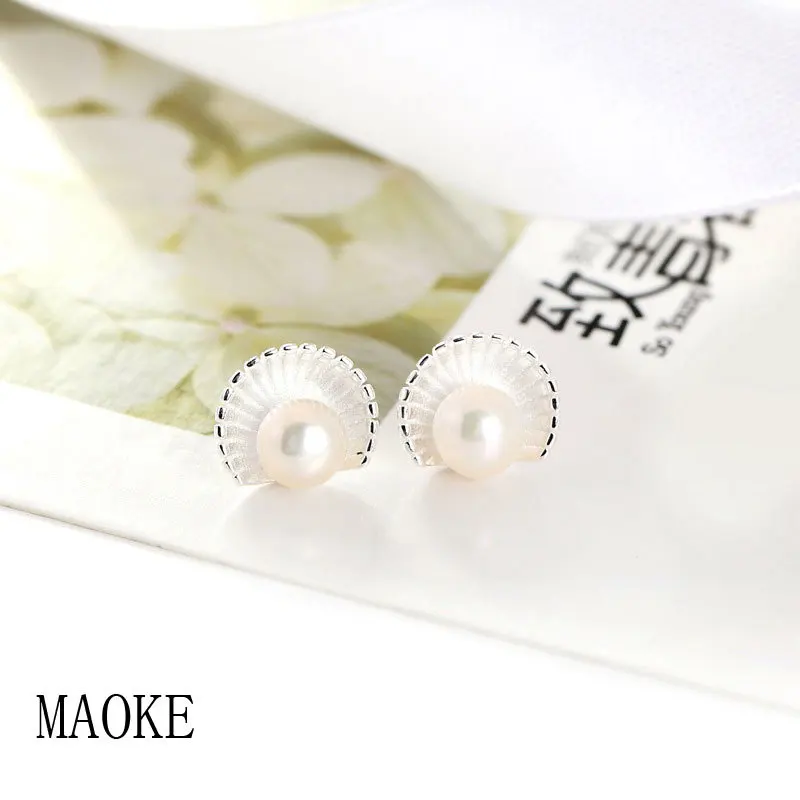 

Promotional S925 Sterling SV Natural Shell Freshwater Pearl Stud Earrings Fashion Jewelry for Women's Fashion Gifts
