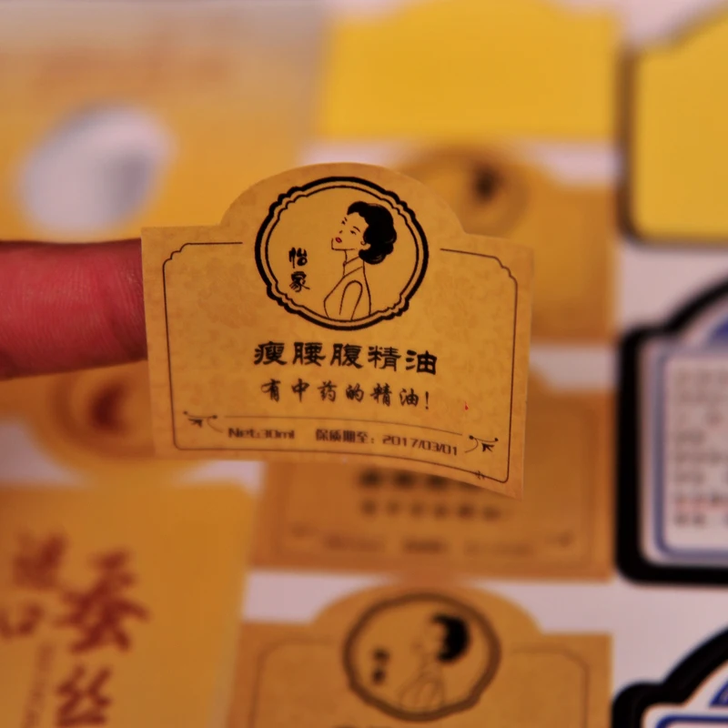 

New design cheap paper strong adhesive custom label printing hot sales printing waterproof self adhesive kraft paper labels