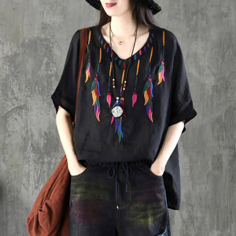 

F&je Summer Women Tshirt Plus Size Short Sleeve Loose Feather Embroidery V Neck T Shirts Lady cotton linen Vintage Tee Tops HX13