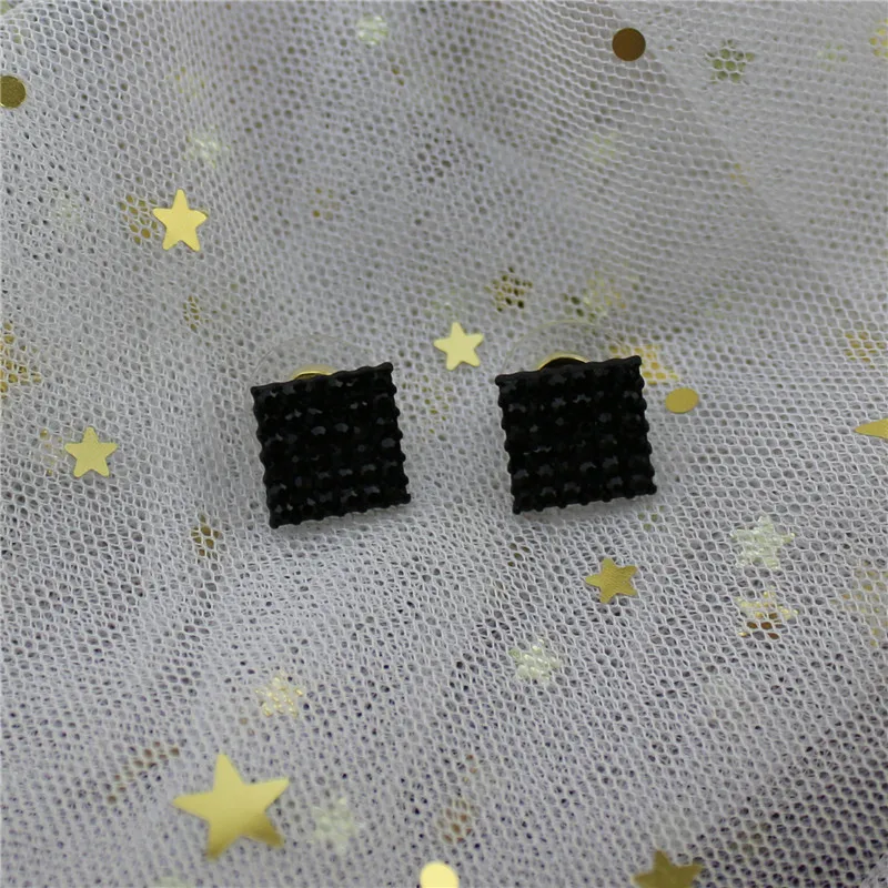 

2021 Japanese Korean style black simple temperament square alloy inlaid semi-precious stones wild personality stud earrings