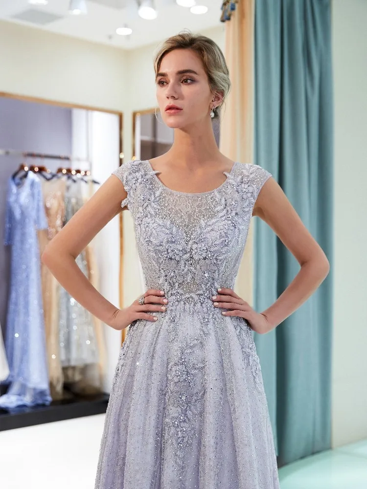 Женское вечернее платье Vivian's Bridal светло-фиолетовое с жемчугом и О-образным
