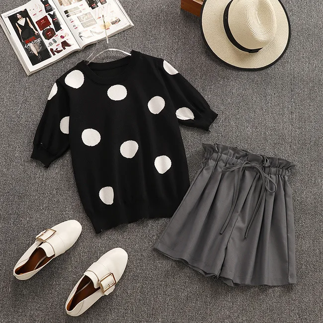 Вязаные топы в горошек + кружевные широкие шорты с высокой талией и оборками