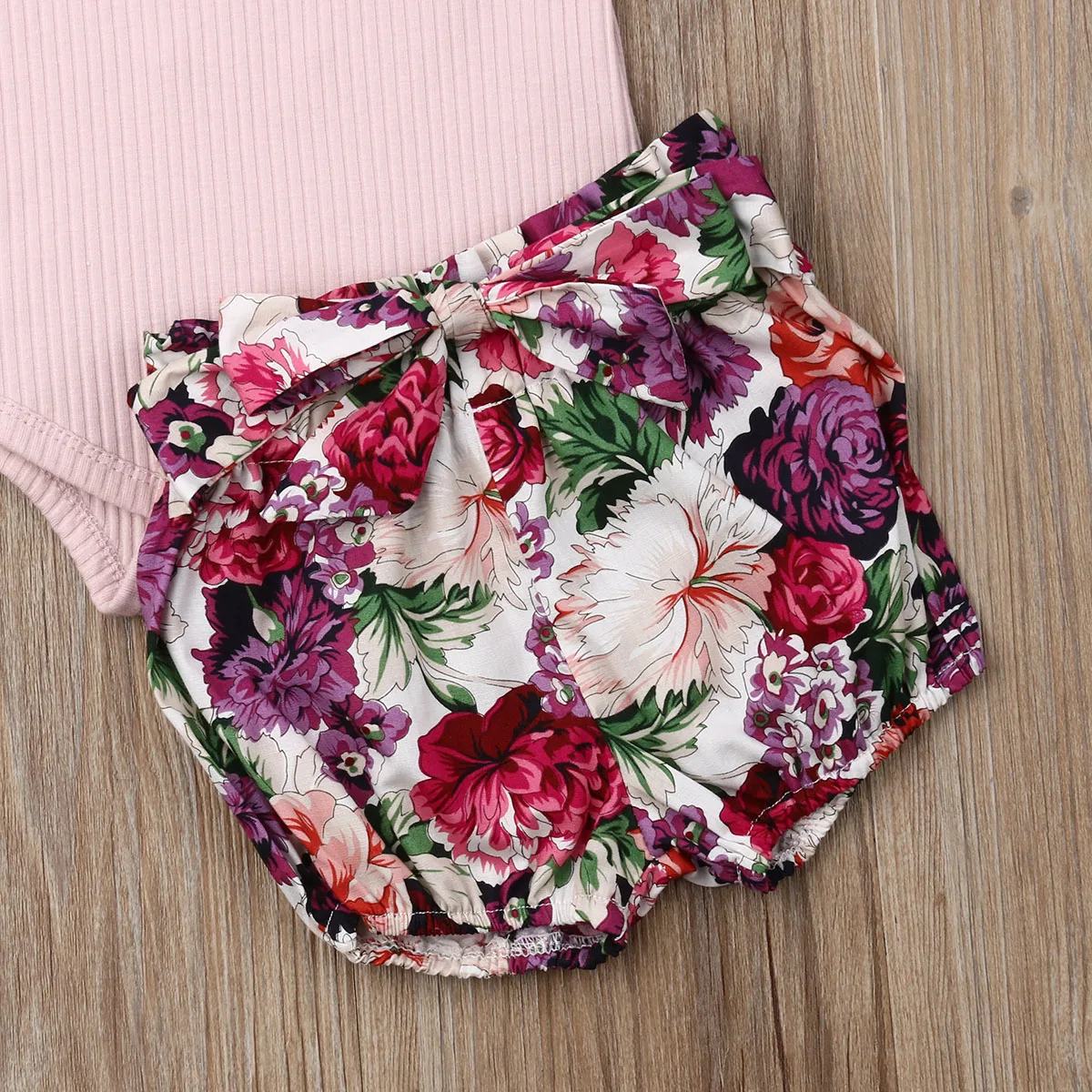 Комплект летней одежды для новорожденных девочек комбинезон с оборками