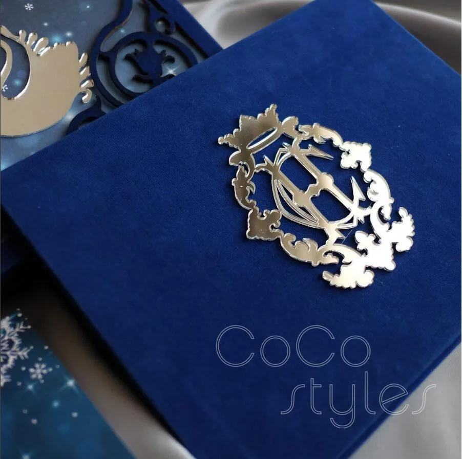 Cocostyles на заказ потрясающий бархат твердый переплет Свадебное приглашение с лазерной резки акриловый логотип для роскошных Свадебные торжества