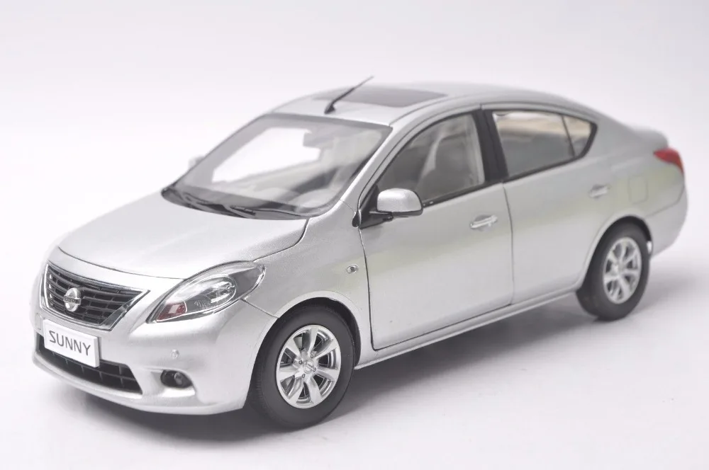 

1:18 литая модель для Nissan Sunny Almera 2012, игрушечный автомобиль из серебра, миниатюрная коллекция, подарки Versa