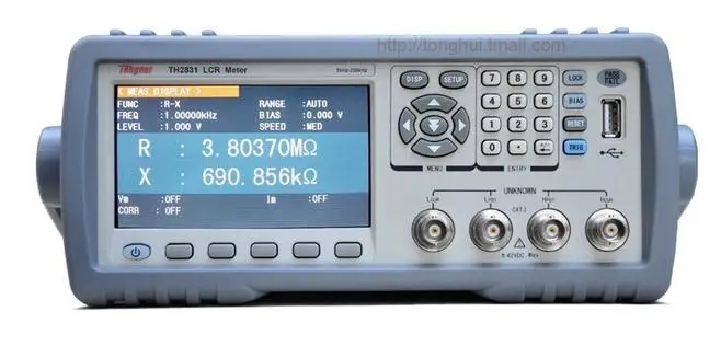 

TH2830L LCR Meter 0.05% accuracy test signal frequency 50Hz-20kHz,27 points