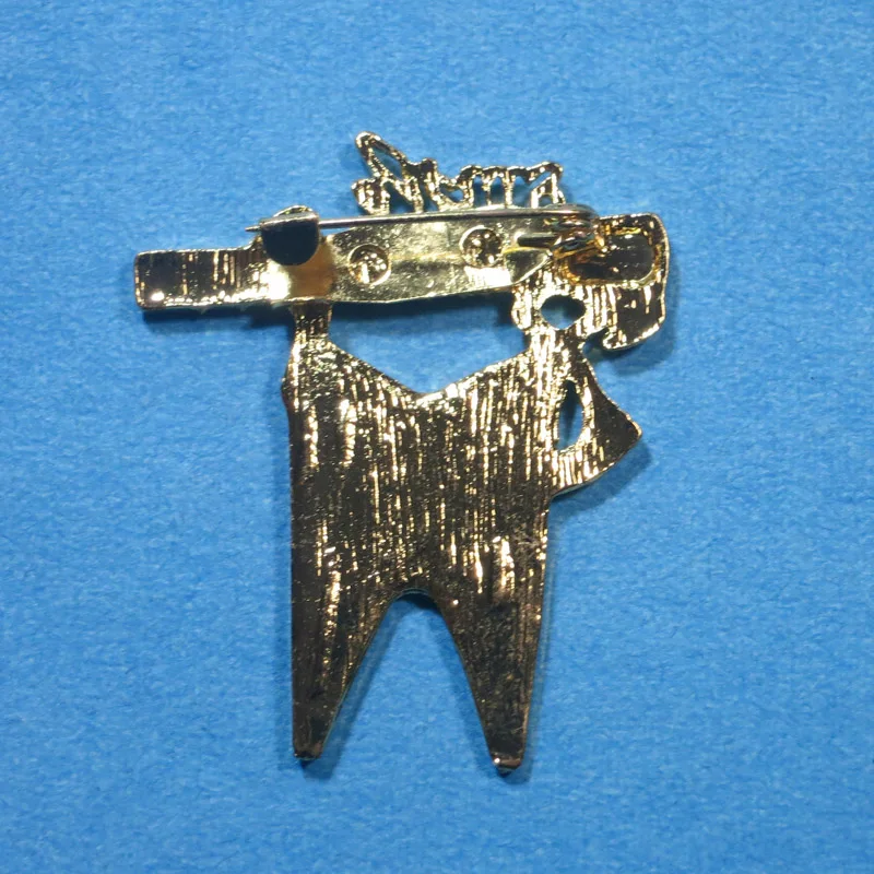 Зубной значок подарок стоматологической клиники металлический зубчатый в форме