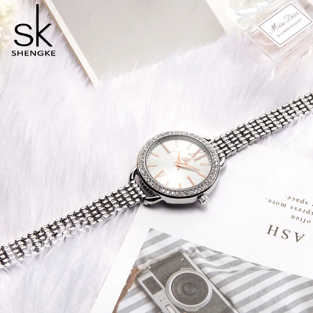 Часы Shengke женские с браслетом SK роскошные модные серебристые со стразами подарок