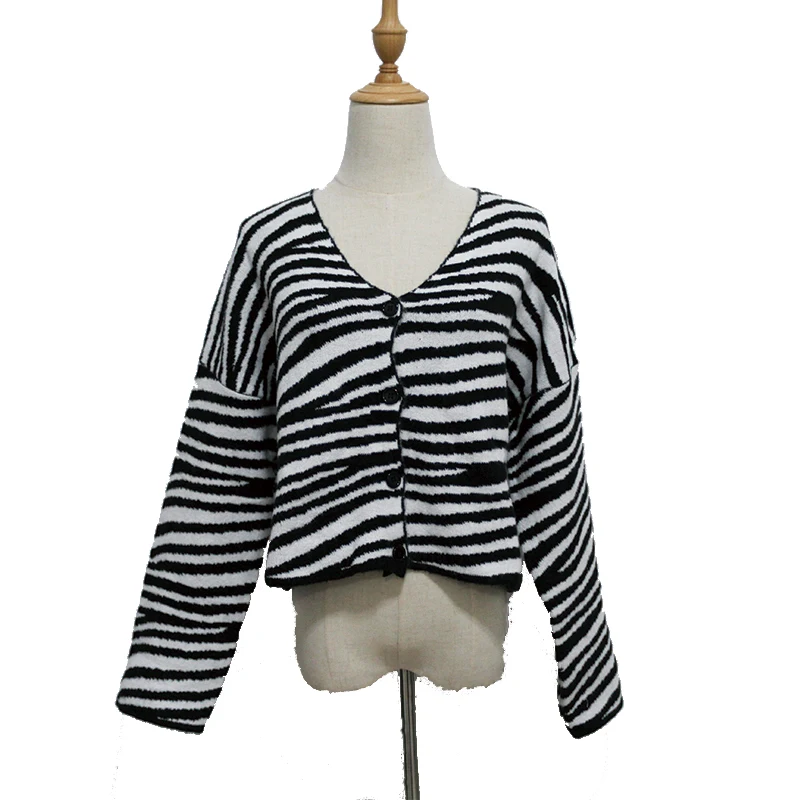 Autumn Women's Button Cardigan Sweater Korean Zebra Stripe Pattern 2018 New Knitting Top |