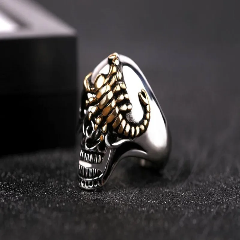 2017 new fashion personality high-quality vintage domineering gold scorpion skull ring titanium steel men's jewelry | Украшения и