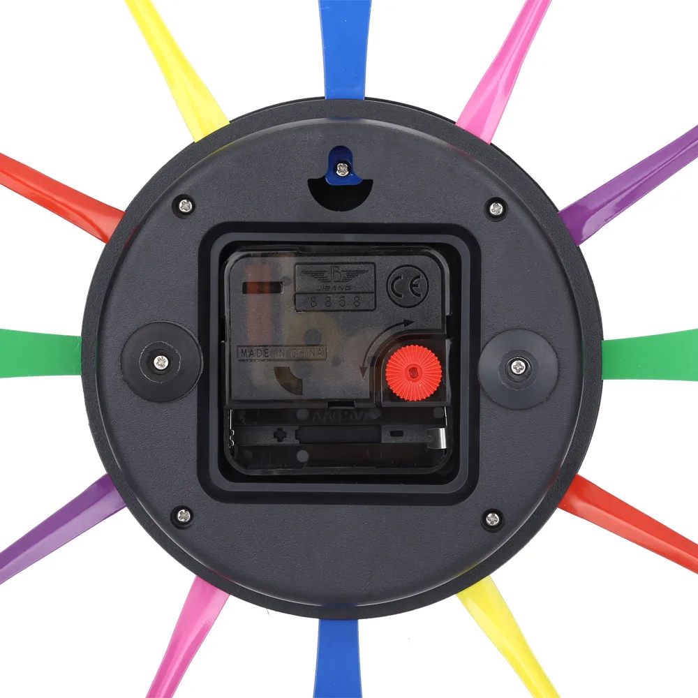 Столовые приборы металлические цветные настенные часы с вилкой и ложкой