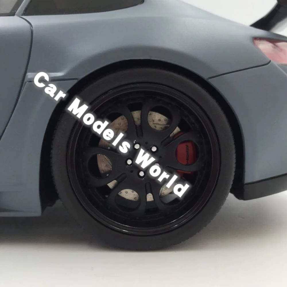 Полимерная модель автомобиля для GT Spirit FAB Design Areion(серый) 1:18+ маленький подарок