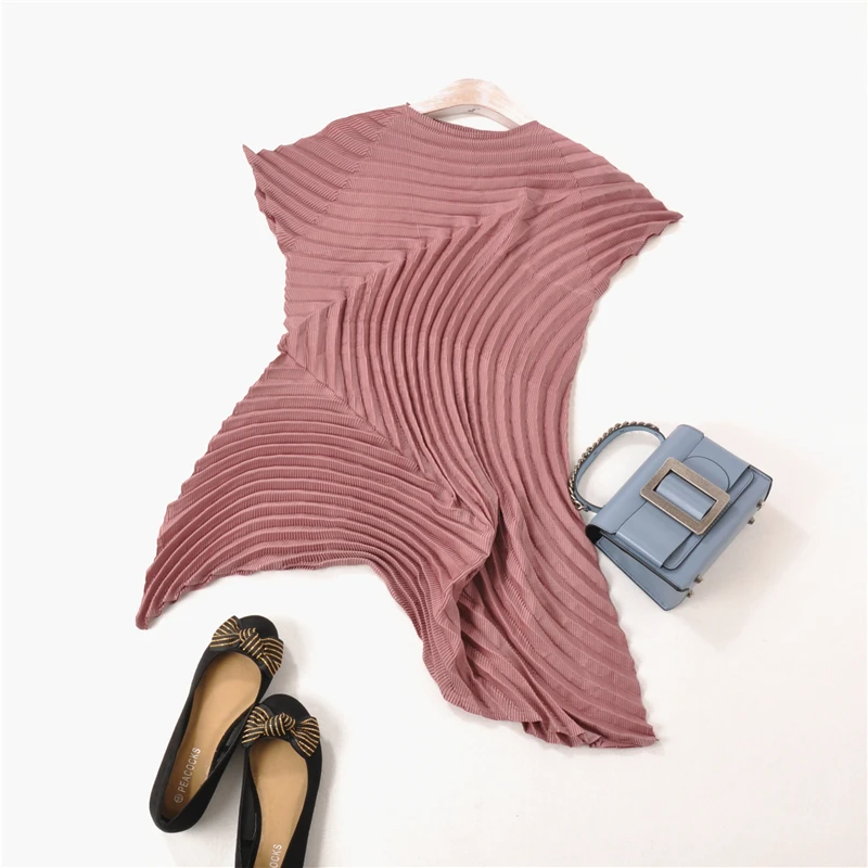 Changpleat, летняя коллекция, новые необычные женские футболки, топ Miyak, плиссированные, модные, короткий рукав, одноцветные, круглый вырез, большая эластичная длинная футболка