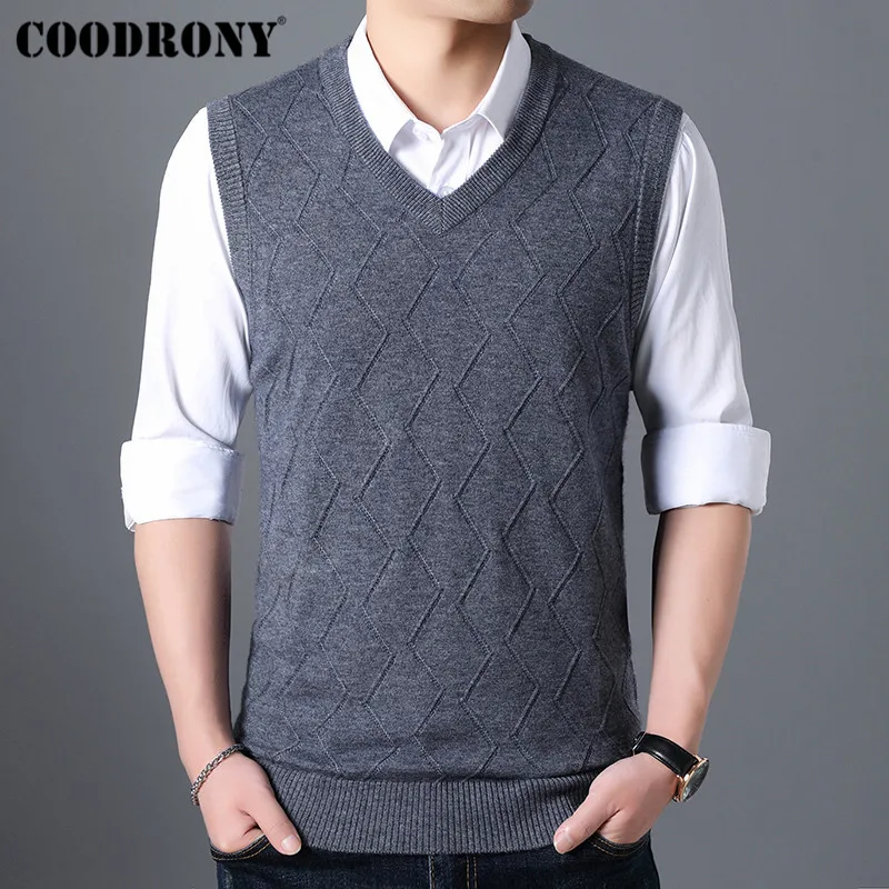 COODRONY Mens Sweaters Autumn Winter Sweater Men V-Neck Sleeveless Vest Pull Homme Knitted Cashmere Wool pullover men 91017