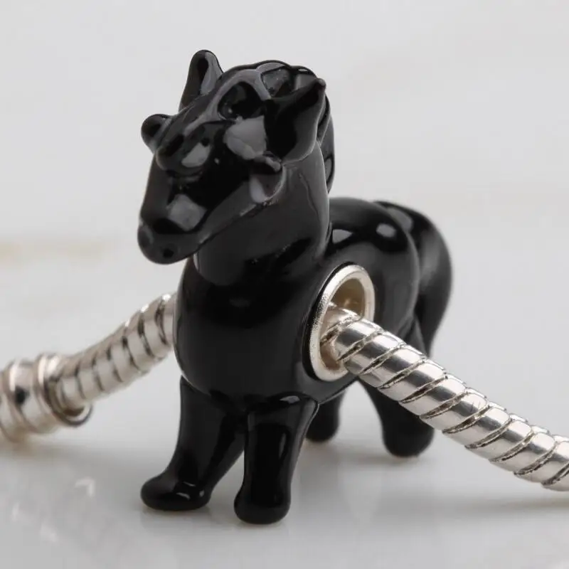 10 шт./лот Мода черный конь ручной работы Lampwork Стекло Большой отверстие серебряный сердечник Бусины Fit Европейский Талисманы браслет DIY ювелирных подарок