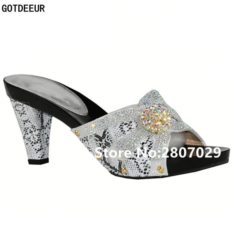 Новое поступление со стразами женская свадебная обувь Высокое качество