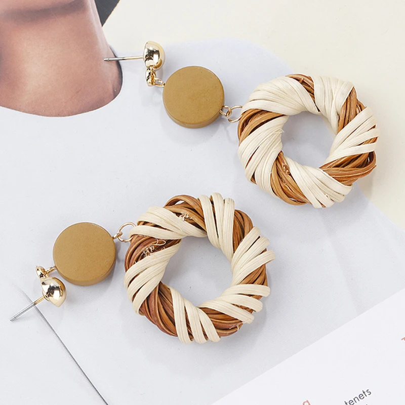 AENSOA новые модные бамбуковые круглые Висячие серьги для женщин Boho Корея ручной работы ротанг соломенная коса деревянные длинные серьги ювелирные изделия