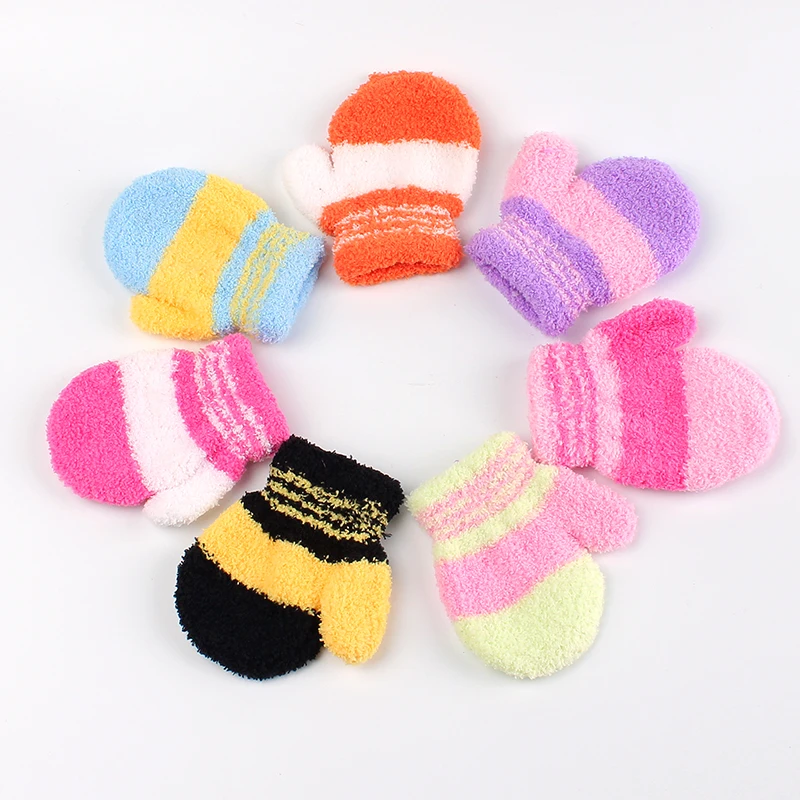 Цветные теплые детские перчатки для мальчиков и девочек Осень-зима кораллового