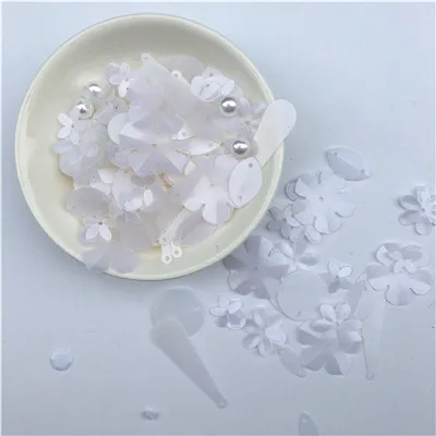 Matte White 30 г очень популярные разноцветные Круглые Овальные Стеклянные Бусины из ПВХ с блестками разных размеров для шитья детей - Цвет: Matte White