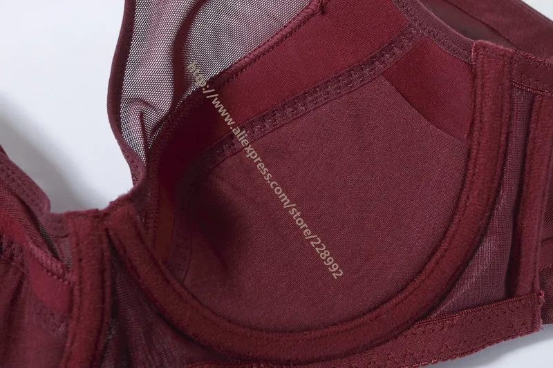 Привлекательные блестящие бюстгальтеры с большой грудью сетчатые полной чашкой