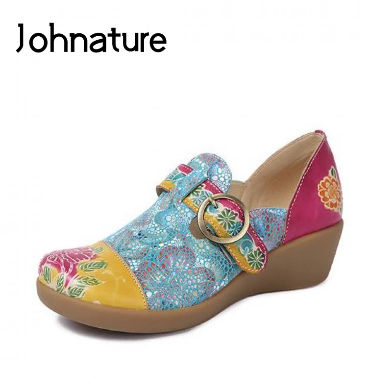 

Johnature Genuine Leather Round Toe Spring/Autumn Shoes Wedges Casual Slip-on Retro Flower National Style Women Shoes Pumps