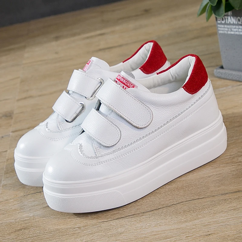 Женские кроссовки на толстой подошве белые дышащие в Корейском стиле большие