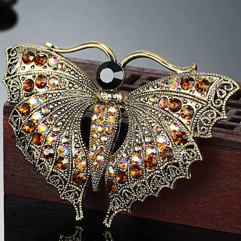 

Perfect Austrian Crystal Insect Brooch Pins For Women Wedding Accessories Cute Butterfly Broches Bijuteriras Fashion Scarf Pins