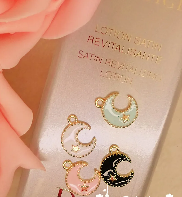 

50 шт. 26*12 мм Эмаль золотого тона Kawaii Moon Stars Эмаль Подвески Капля масло для DIY серьги браслет ожерелье кольцо металлические подвески
