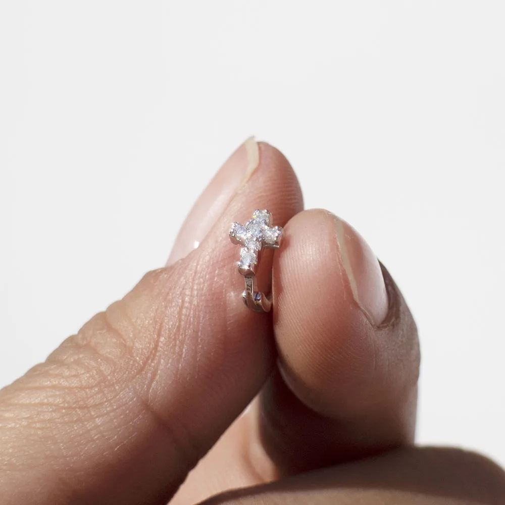 Серьги из стерлингового серебра S925 пробы, модные циркониевые крестовые Мини-кольца для ушей, пряжки для ушей, дикие трендовые серебряные серьги для девушек, ювелирные изделия для ушей