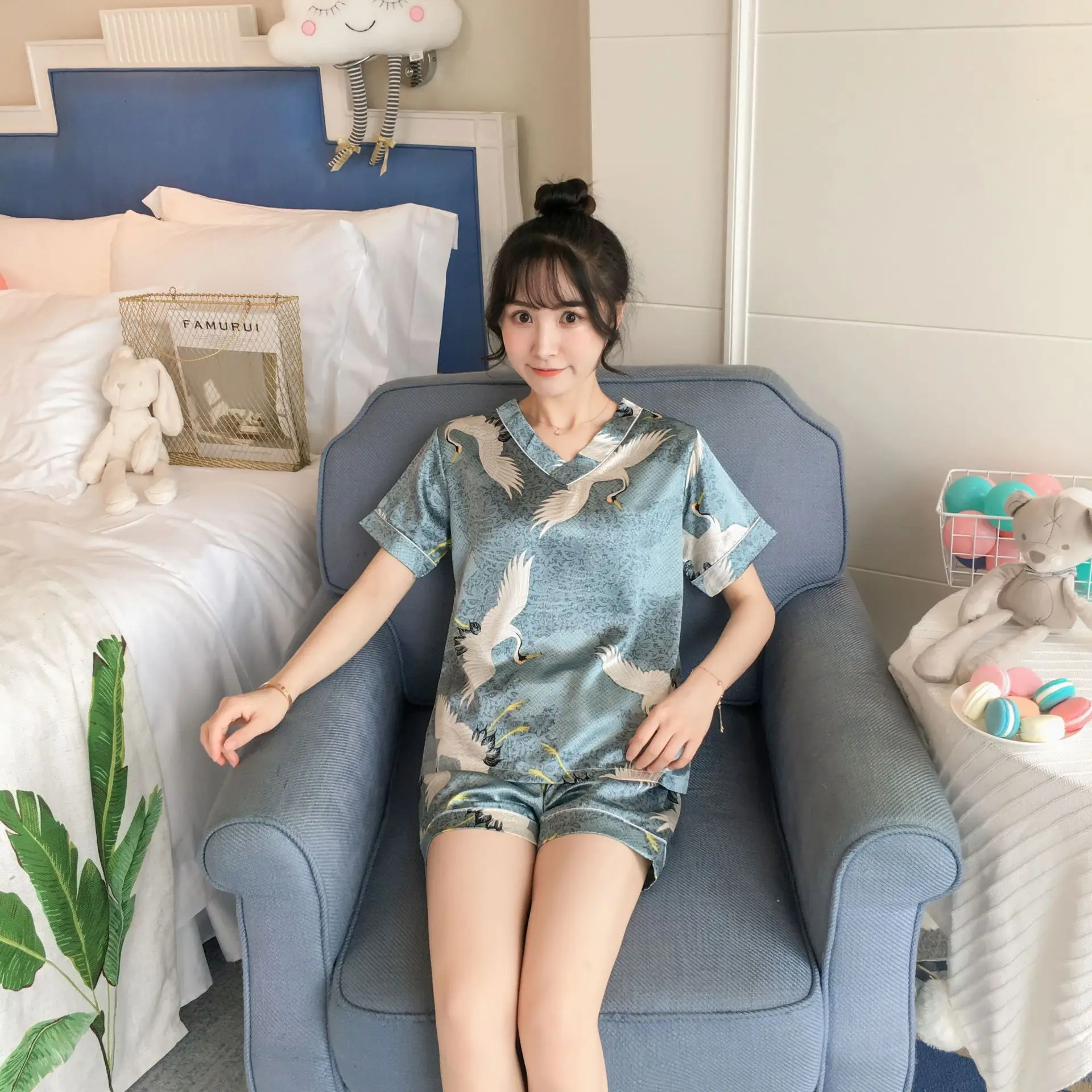 Pajama girls summer ice silk short sleeves two pieces of suit Korean fresh sweet lovely students thin silk home clothes