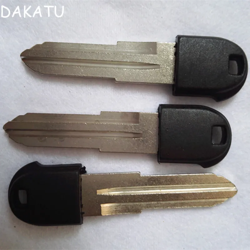 

DAKATU Replacement Uncut Insert Emergency Smart Key Blade For Toyota Smart Spare Key Blade TOY41