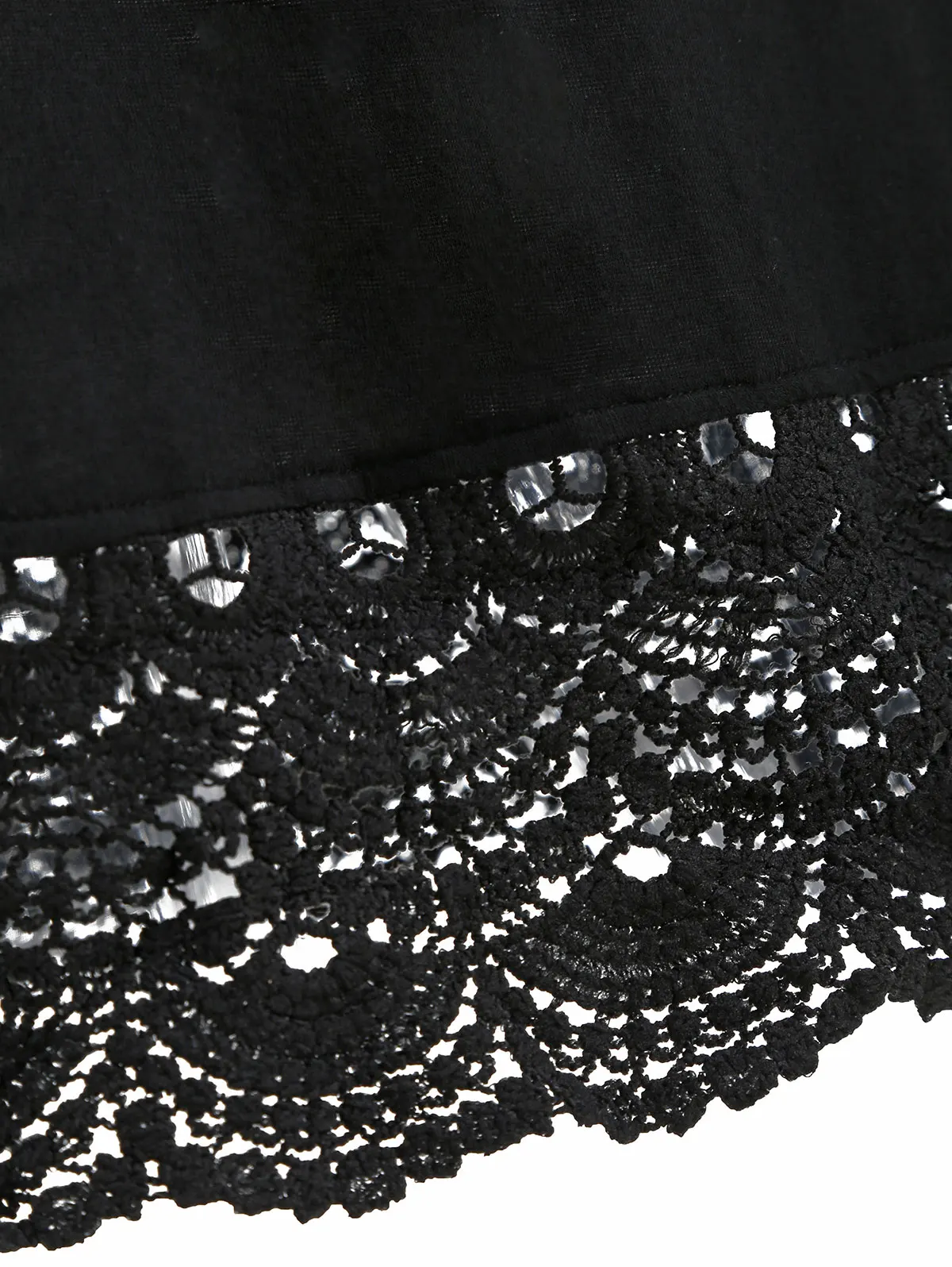 Черное платье VESTLINDA с открытыми плечами и коротким рукавом кружевное