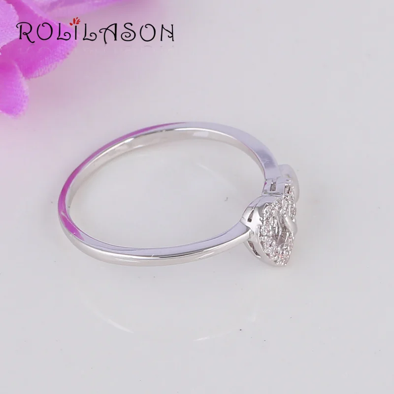 Кольцо ROLILASON в форме сердца серебристого цвета с белым кристаллом циркония