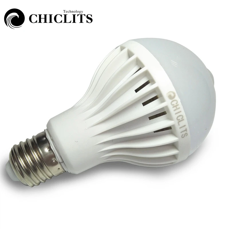 Светодиодная лампа с датчиком движения PIR 9 Вт теплая белая светодиодная