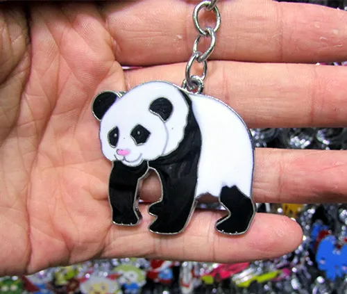 

A K160 alloy Chinese pandas keychain enamel keychain wholesale