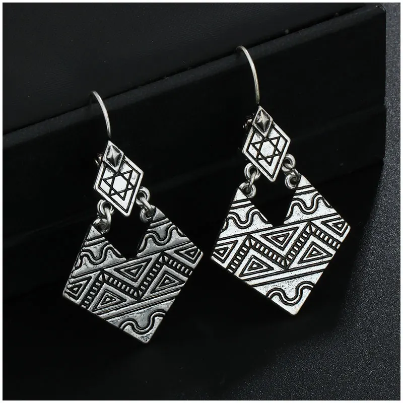 Винтажные геометрические серьги подвески с ромбовидными ушками треугольные